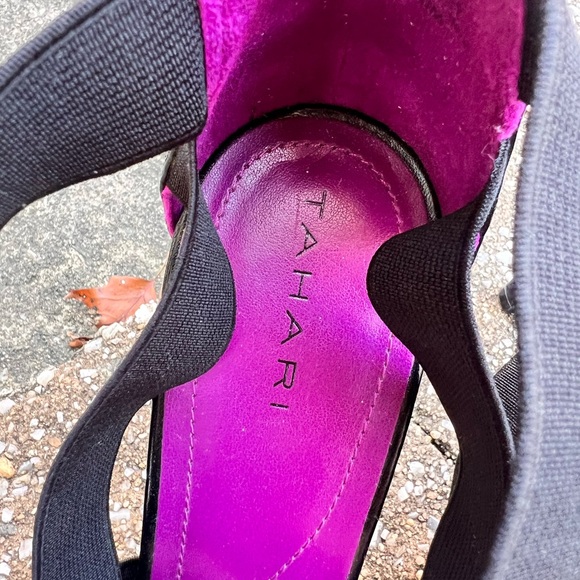Tahari Ashley Black Sandals - Picture 11 of 11